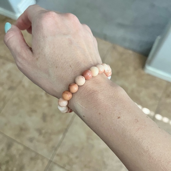 OLD ROSE BRACELET - Picture 2 of 3